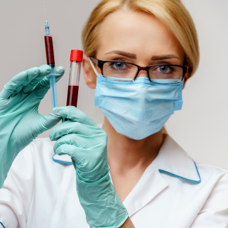 https://b12ankermann.bg/wp-content/uploads/2024/08/5-blood-tests-min.jpg