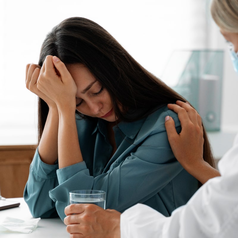 https://b12ankermann.bg/wp-content/uploads/2024/08/6-treating-symptoms-min.jpg